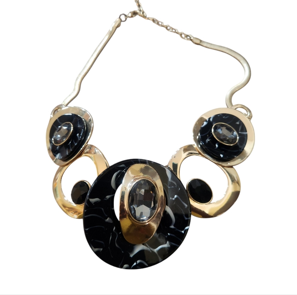 Black and Gold Necklace. Never Worn